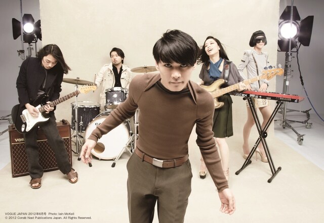 「VOGUE JAPAN 2012年6月号」よりサカナクション。