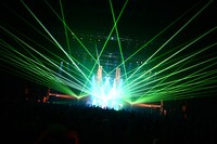 写真は4月19日のライブの様子。