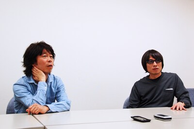 鼎談は真心ブラザーズの2人がプロモーションで札幌を訪れた際に行われた。