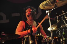 咆哮するBunta。