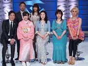 出演者全員によるトーク収録時のオフショット。