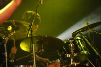 小泉貴裕（Dr / KANA-BOON）