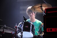 小石トモアキ（Dr / Dr.DOWNER）