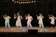 ももいろクローバーZ