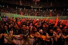 写真はL'Arc-en-Cielのソウル公演の模様。