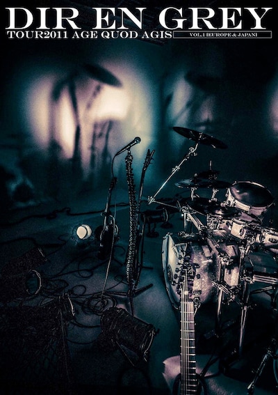 DVD「TOUR2011 AGE QUOD AGIS Vol.1 [Europe & Japan]」通常盤ジャケット