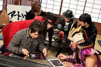 「闇夜の百鬼大戦絵巻」収録中の様子。（撮影：西槇太一）