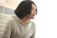 矢田貝年朗（Vo）