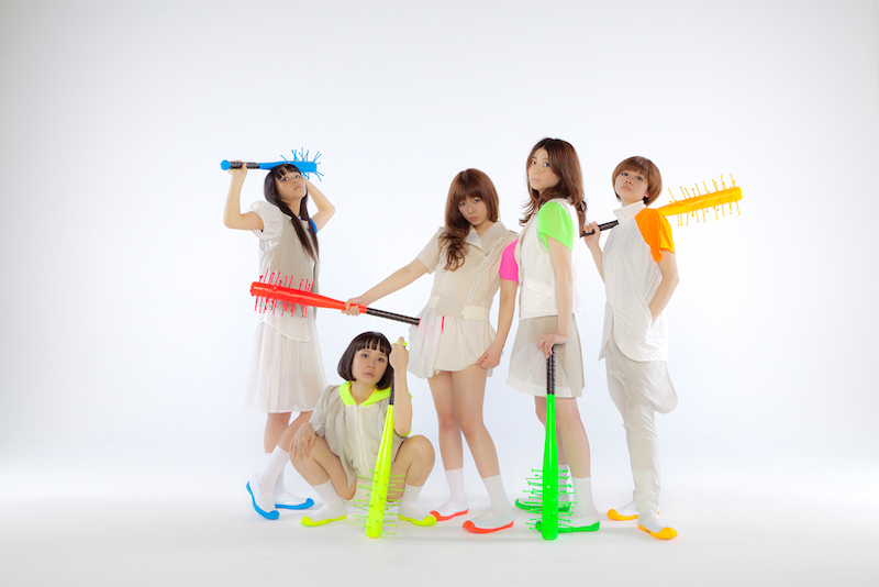 BiSは7月18日にシングル「PPCC」でメジャーデビューを果たす。