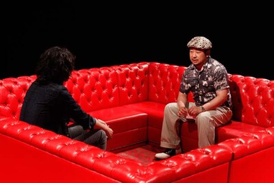 ケンドーコバヤシ（写真右）