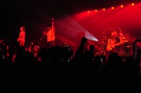 CIVILIAN SKUNK（写真は5月12日のライブの様子）