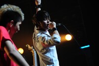 CIVILIAN SKUNK（写真は5月12日のライブの様子）