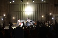 「星野源の日比谷野外大音楽堂ワンマンライブ」の模様。