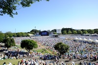 写真は2011年の「ap bank fes '11 Fund for Japan」の様子。
