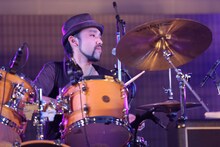 対馬祥太郎（Dr）