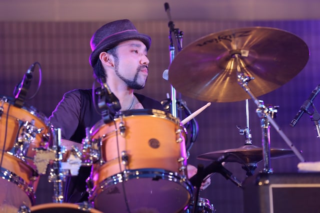 対馬祥太郎（Dr）