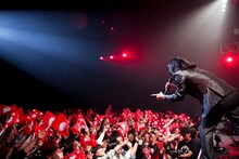 3月に東京・SHIBUYA-AXで行われたアーバンギャルドのワンマンライブの模様。