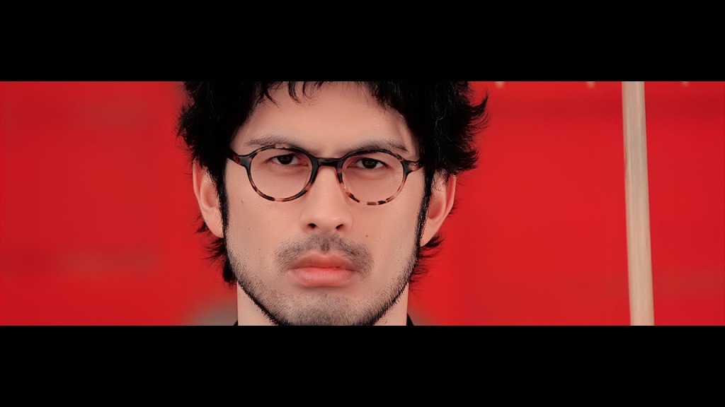 「告白」のPVのワンシーン。