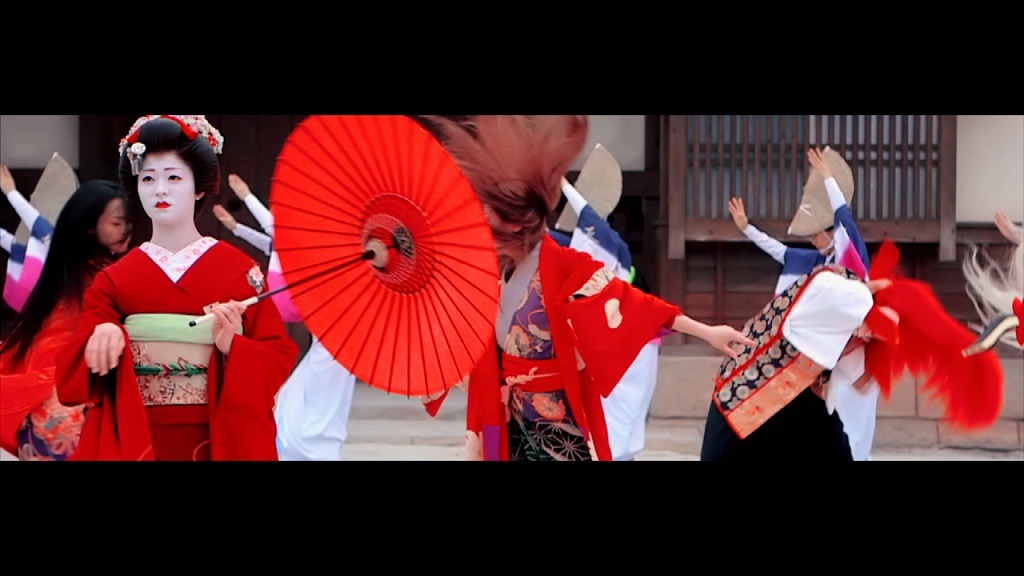 「告白」のPVのワンシーン。