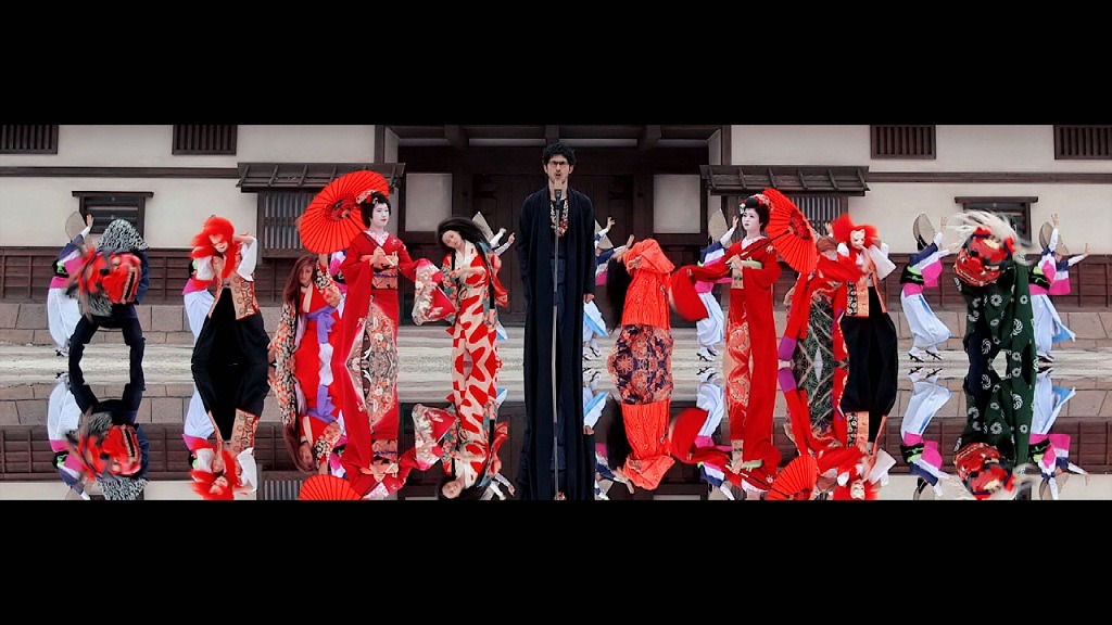 「告白」のPVのワンシーン。