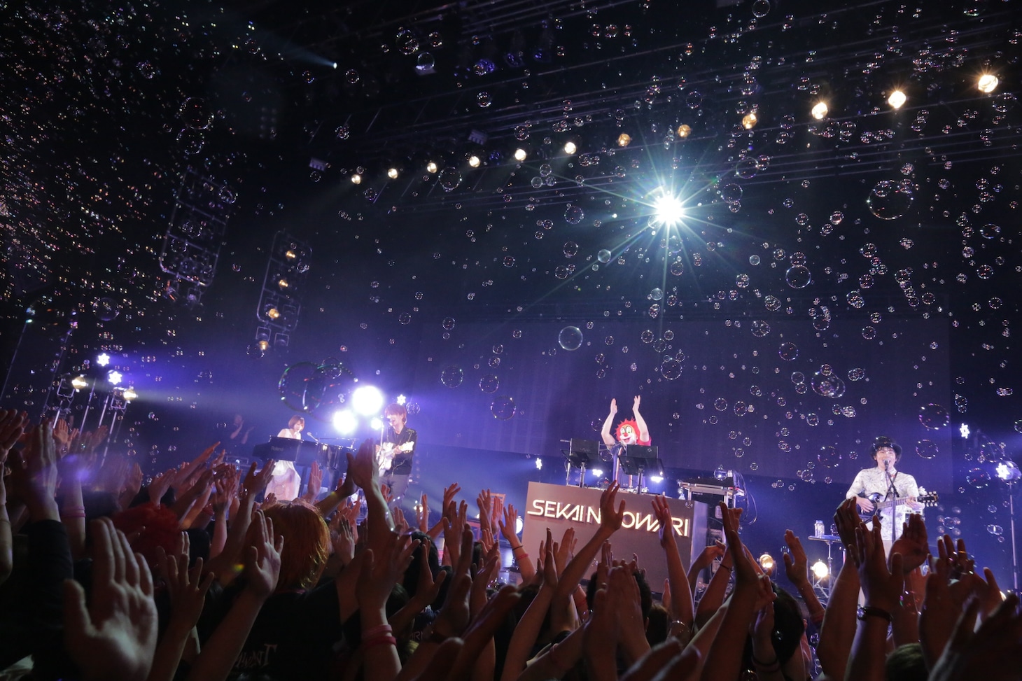 5月11日に開催されたSEKAI NO OWARIのZepp DiverCity TOKYO公演の様子。（Photo by 上飯坂一）