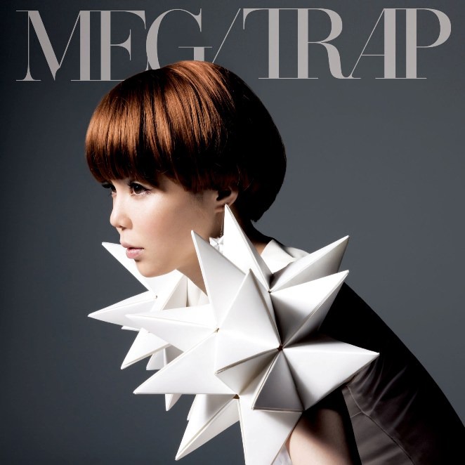 森高千里のカバー「私がオバさんになっても」はシングル「TRAP」通常盤（写真）にのみ収録。