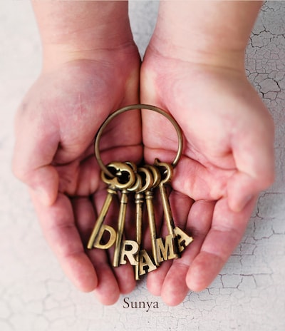 「DRAMA」ジャケット