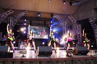 「東京女子流 2nd JAPAN TOUR 2012 ～Limited addiction～ CONCERT*03『Rock you!』」の様子。