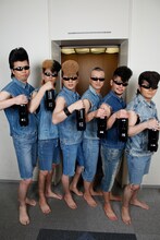 7月7日の「源氏ノ舞台」ステージに出演する氣志團。この写真のようなワイルドなステージが期待される。