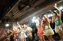 後藤まりことでんぱ組.inc（Photo by eisuke asaoka）