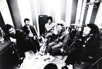 2012年5月29日に公開されるアナーキー「アナーキー」からのワンシーン。