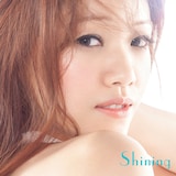 rieco「Shining」通常盤は、3曲入りCDにDVDが付属する。