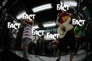 ワールドツアーに向けてリハーサル中のFACT。