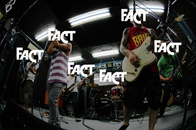 ワールドツアーに向けてリハーサル中のFACT。