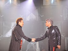 東日本大震災被災地復興支援のため2011年7月30日に一夜限りの復活を果たしたCOMPLEX。