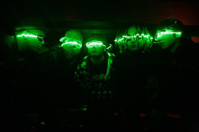 UZUMAKI。中央がATARU（MC）。