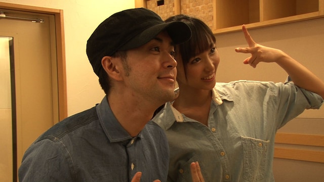 吉木りさ（写真右）との記念撮影。