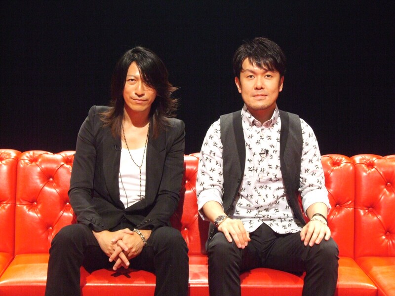 「ゲストとゲスト」よりTAKURO（写真左）と土田晃之（右）。