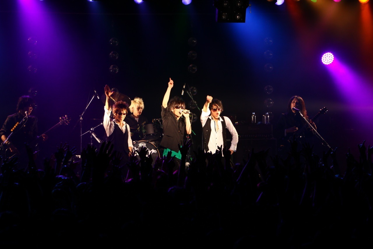 「SADISTIC FUCKERS」LIQUIDROOM ebisu公演の様子。（撮影：平沼久奈）