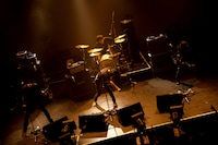 「DOES 2012 TOUR『カタルシス文明』」SHibuya O-EAST公演の様子。（photo by shimbo yuki）
