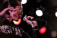 増子直純（Vo）（撮影：西槇太一）