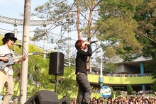 6月3日に開催されたSEKAI NO OWARIフリーライブ2ndステージの様子。