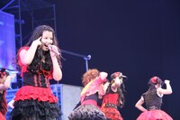 倉田瑠夏（写真手前）