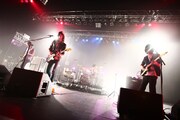写真は6月3日のThe Mirrazのライブの模様。