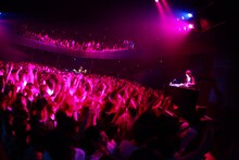 写真は6月3日の細美武士のDJの模様。