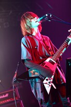 写真は6月3日のART-SCHOOLのライブの模様。