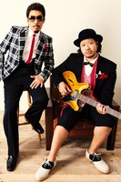 左が鈴木雅之、右がキヨサク。