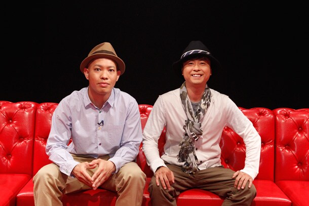 「ゲストとゲスト」より前川真悟（写真左）と河本準一（右）。