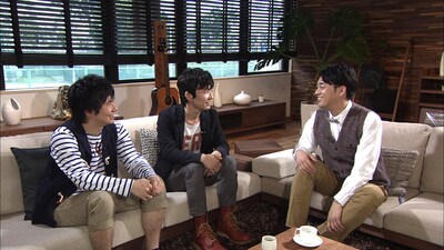 左からオードリー若林、星野源、バナナマン設楽。