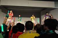 ももいろクローバーZ